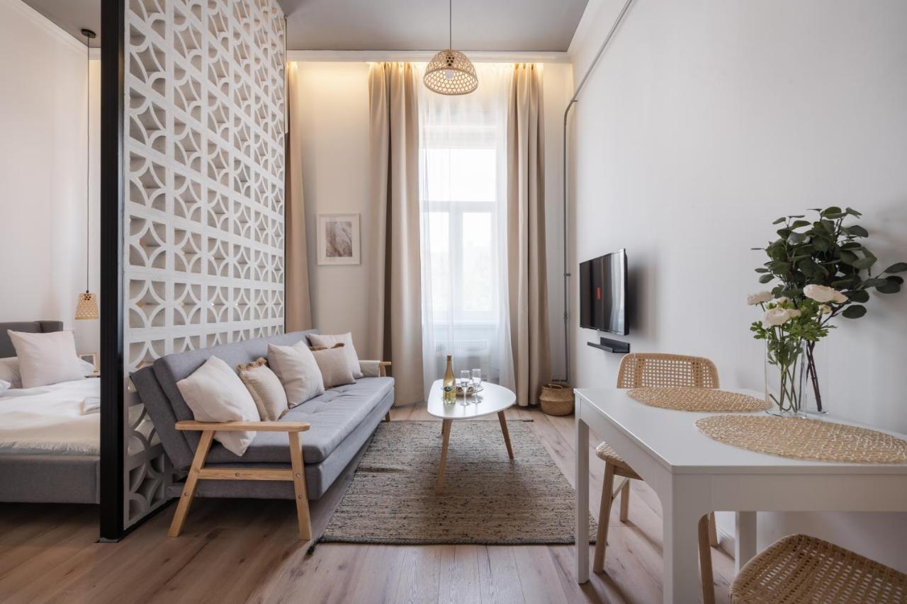 A62 - Akacfa Street Central Residence - Best Location By Bqa Budapest Kültér fotó