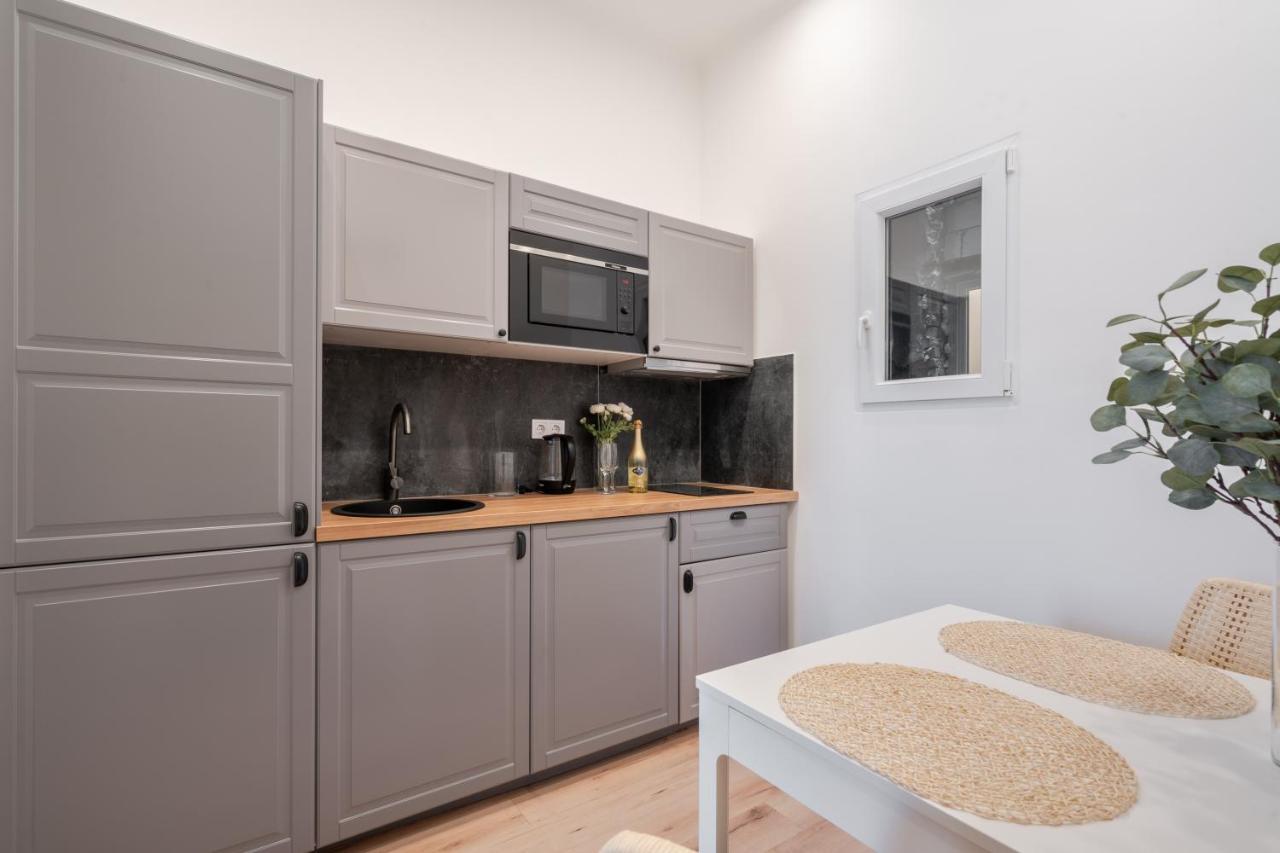 A62 - Akacfa Street Central Residence - Best Location By Bqa Budapest Kültér fotó