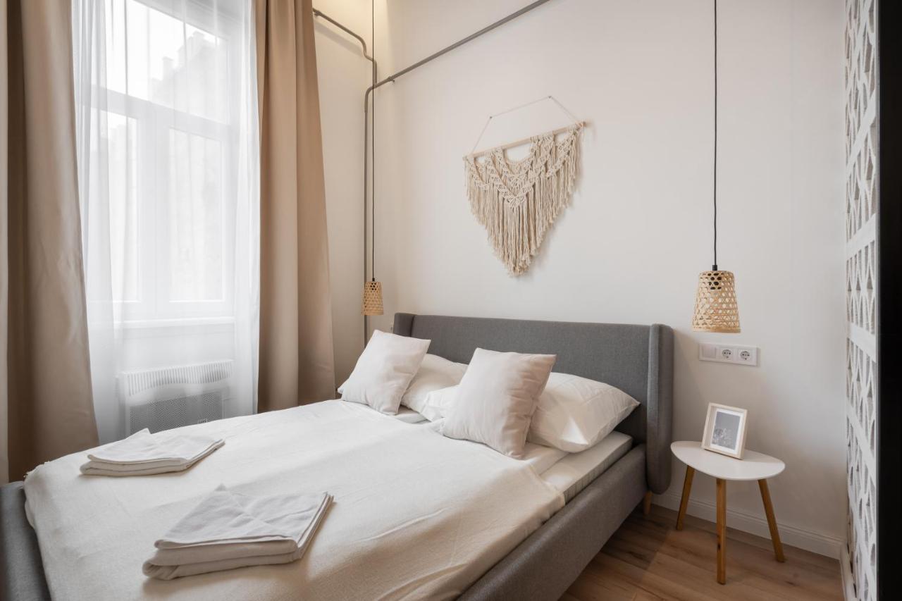 A62 - Akacfa Street Central Residence - Best Location By Bqa Budapest Kültér fotó