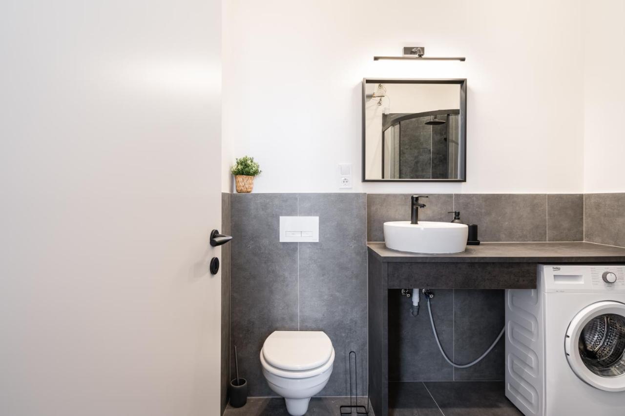 A62 - Akacfa Street Central Residence - Best Location By Bqa Budapest Kültér fotó